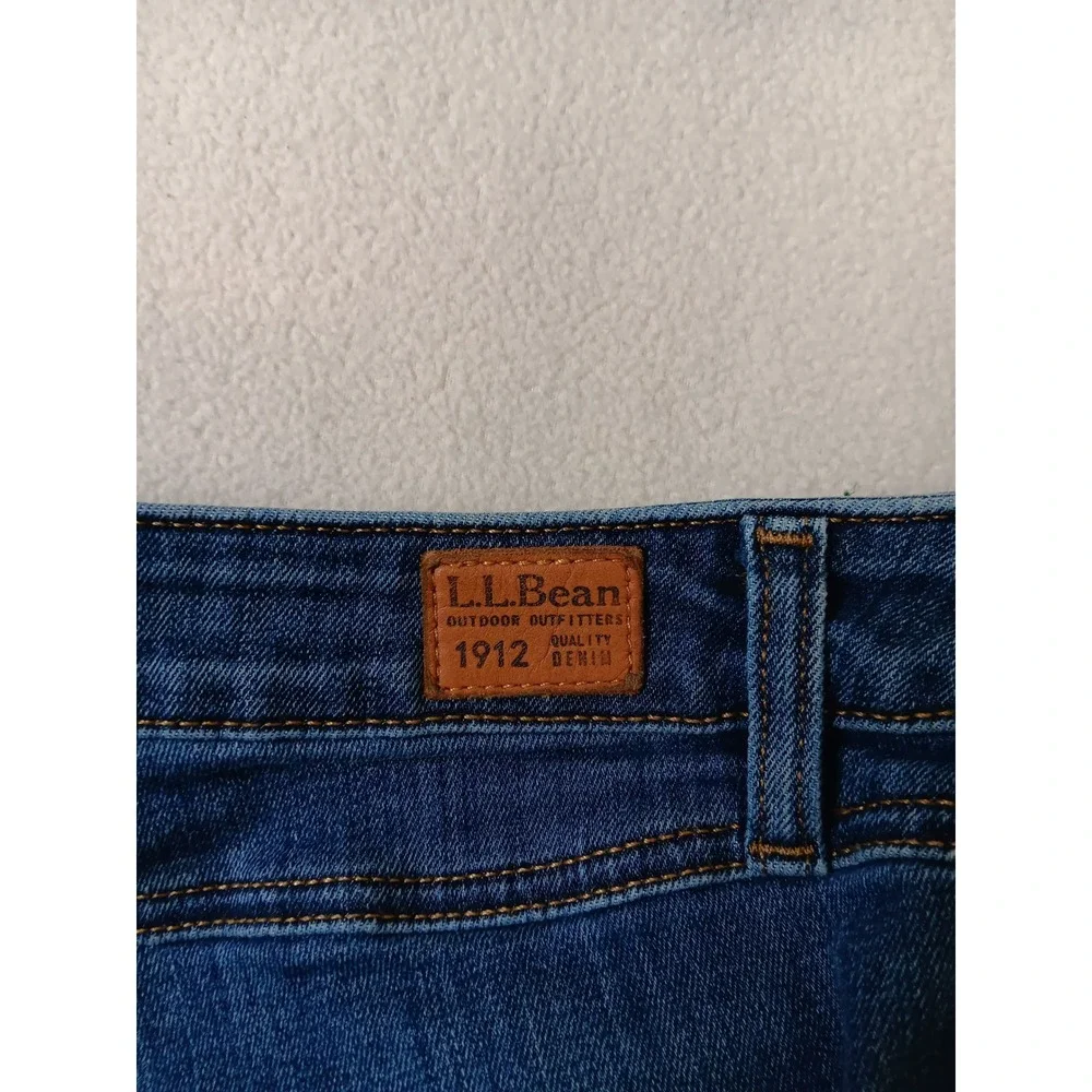 LL Bean BeanFlex Straight Leg Favorite Fit Jeans‎ Blue 10 Petite 508215